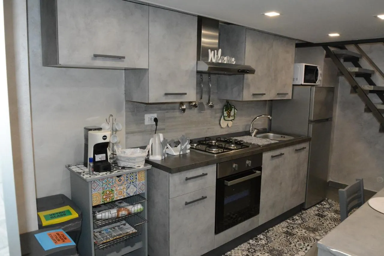 Casa vacanze Aitho Apartment 43 Aeroporto di Catania Fontana Rossa