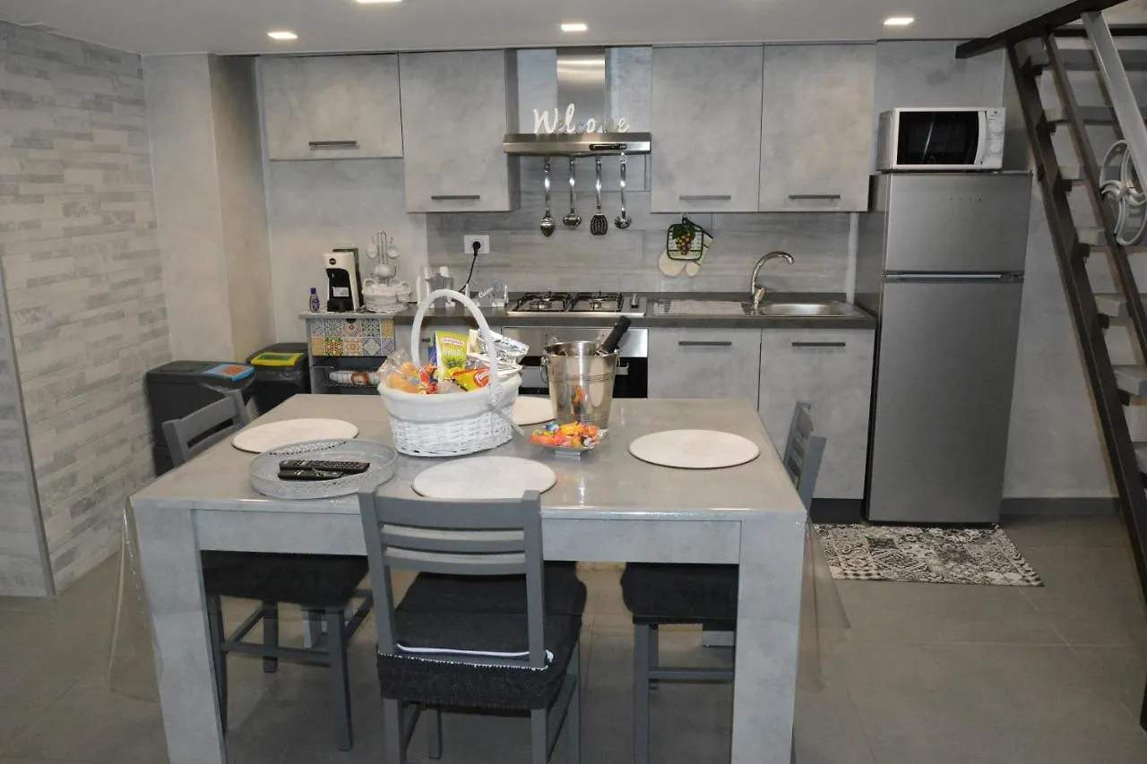 Aitho Apartment 43 Catania 0*,  Italy